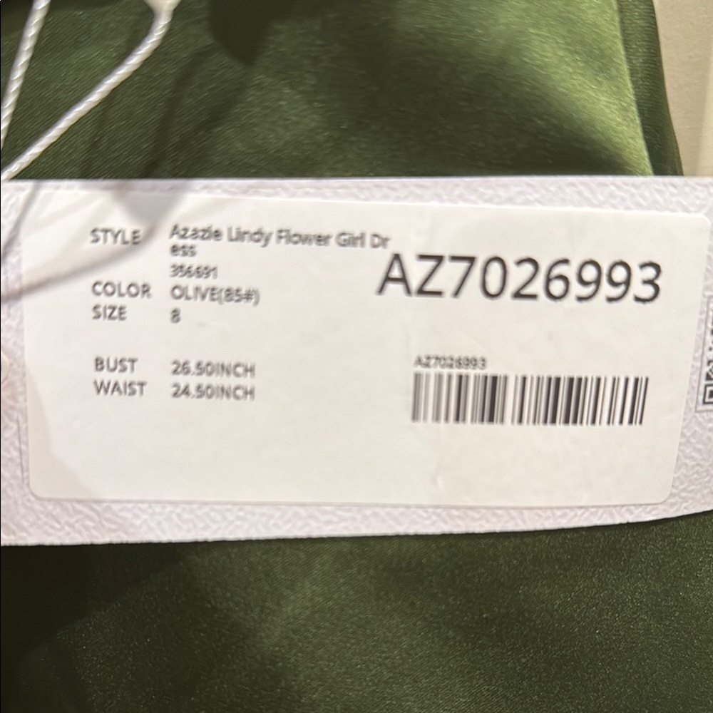 Elegant Green Kids Dress - Picture 4 of 4